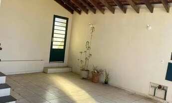 Imagem 6: Casa com 4 Quarto(s) e 3 banheiro(s) para Alugar, 100 m² por R$ 2300 / Mês