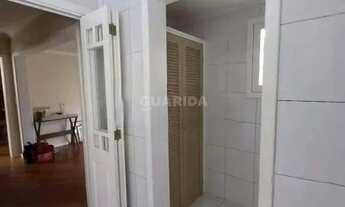 Imagem 2: Casa Residencial com 4 dormitórios e 1 vaga de garagem no Bairro Jardim Itu Sabará