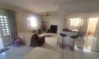 Imagem 3: Sobrado para venda possui 286 metros quadrados com 5 quartos em Coopharádio - Campo Grande