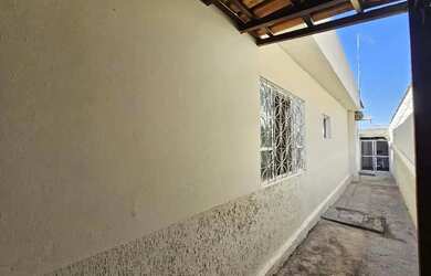 Imagem 3: Ótima Casa de Laje com 240m² na Vila Vicentina - Perto do Praça