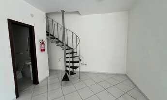 Imagem 6: Sala comercial térrea com 57,98 m² e banheiro