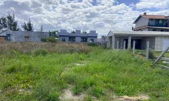 Imagem 3: Terreno há 50 metros do mar!