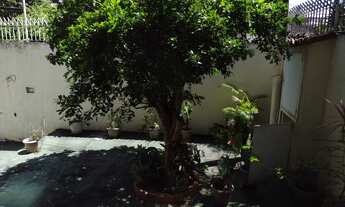 Imagem 4: Casa para venda tem 850 metros quadrados com 10 quartos em Bento Ribeiro - Rio de Janeiro