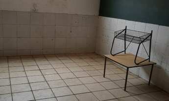 Imagem 5: Antiga escola - Com 4 salas e 1 casa - tem 375 metros quadrados de terreno