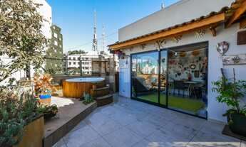 Imagem 2: Cobertura com vista panorâmica e ótima localização!