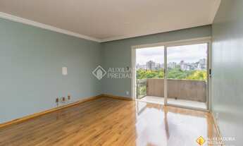 Imagem 4: MORE EM FRENTE AO PARÇÃO