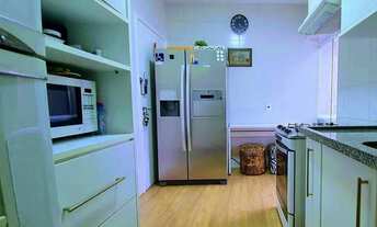 Imagem 5: Apartamento em prédio moderno, 103 m2 : 3 dormitórios, suíte, 2 vagas demarcadas de garag