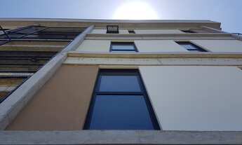 Imagem 7: Apartamento com ótima iluminação. Ambientes arejados e espaçosos. Linda vista para montanh