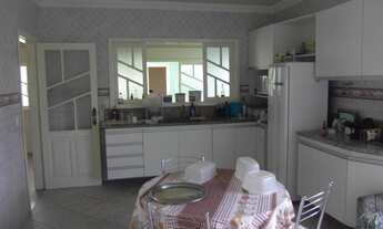 Imagem 6: Casa para venda possui 339 metros quadrados com 7 quartos em Praia Campista - Macaé - RJ