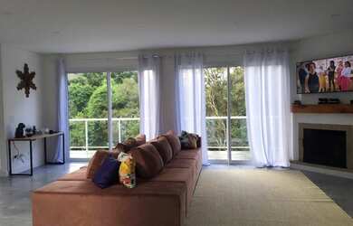 Imagem 2: Casa à venda no Condominio Fechado em Campos do Jordão - SP