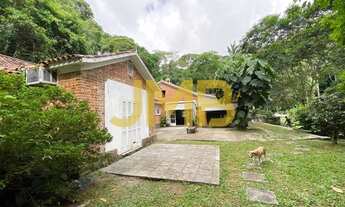 Imagem 4: Bela casa na divisa com a Floresta da Tijuca, em um terreno com 30.000m2 de vegetação nati
