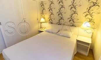 Imagem 5: Flat reformado com cozinha americana, andar alto completo com serviços e vaga de garagem p