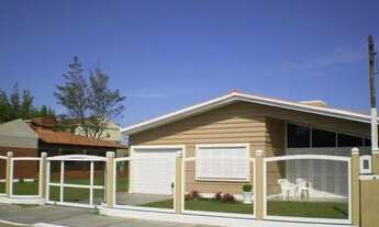 Imagem: Elegance Imóveis casa semi mobiliada localizada