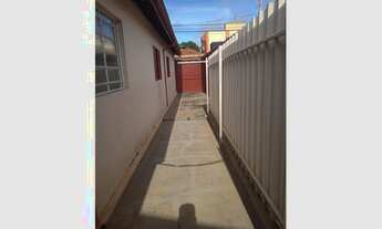 Imagem 3: EXCELENTE CASA NO CENTRO PARA LOCAÇÃO