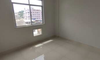 Imagem 5: Lindo apto reformado - Vazio - Piso em porcelanato - todo espaçoso