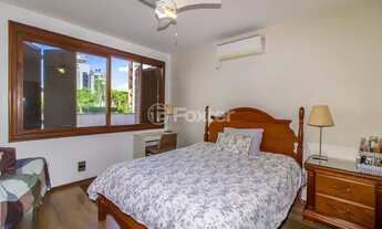 Imagem 4: Apartamento para venda tem 260 metros quadrados com 4 quartos em Três Figueiras - Porto Al