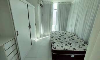 Imagem 6: Oportunidade Flat na Glória todo mobiliado com 1 quarto, 1 banheiro, varanda, blindex