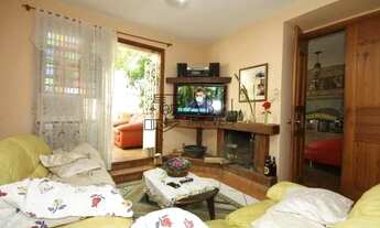 Imagem 5: LINDO SOBRADO - SUITE - AMPLO E AREJADO - OTIMA LOCALIZAÇÃO - DECORADO!!!