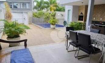 Imagem: Linda casa em condomínio fechado com 6