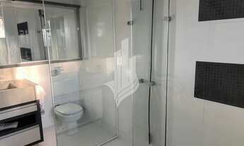 Imagem 7: Lindo sobrado de alto padrão, com piscina, semi mobiliado, localizado no bairro Água Verde