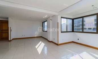 Imagem 7: Apartamento para venda possui 130 metros quadrados com 3 quartos em Mont Serrat - Porto Al