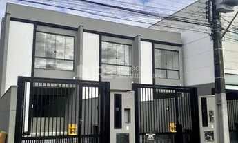 Imagem: CASA GEMINADA NO MORRETES