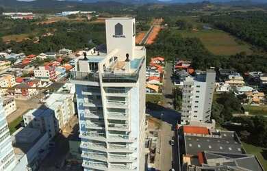 Imagem 3: Adquira um Apartamento Alto Padrão no Centro de Balneário Piçarras com Vista do Mar
