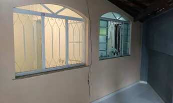 Imagem 3: Alugo casa no Centro de Guapimirim, rua do BRA