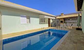 Imagem: CASA à venda com piscina e 3 quartos em