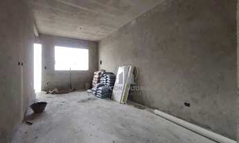 Imagem 5: Sobrado com três quartos sendo uma ampla suíte