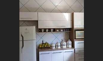 Imagem 3: Casa para Venda em Uberlândia, Jardim Canaã, 3 dormitórios, 1 suíte, 2 banheiros, 3 vagas