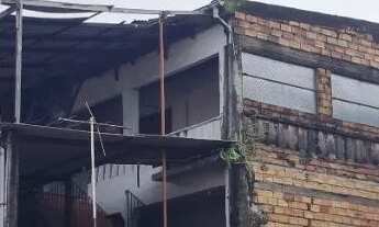 Imagem 3: Excelente Prédio Comercial + Terraço Coberto + 2 apartamentos