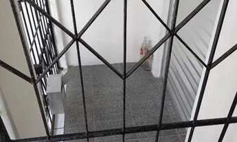 Imagem 2: 2/4 no final de linha Capelinha de São Caetano, com varanda, 1 andar vista p suburbana