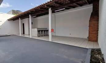 Imagem 5: Casa térrea com 3 quartos sendo 1 suíte, toda reformada no conjunto Juruá.Agende sua visit