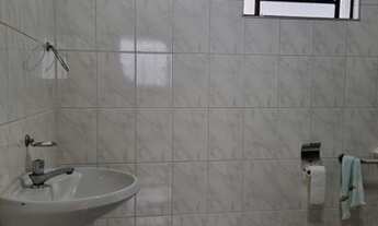 Imagem 6: Casa para aluguel com 120 m² com 3 dormitórios. 2 salas e vagas de garagem