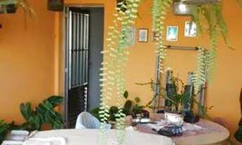 Imagem 4: DE QUEIROZ. IMÓVEL AMPLO COM ÓTIMA OPORTUNIDADE PARA INVESTIMENTO!