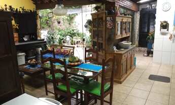 Imagem 5: Casa para venda tem 252 metros quadrados com 4 quartos em Vila Rosali - São João de Meriti