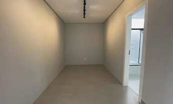 Imagem 5: Ótima casa no Morada dos Pássaros de esquina / Dúplex 262m2 / 4 Suítes