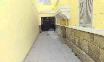 Imagem: Casa com 8 quartos à venda, 248 m² por