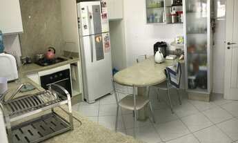 Imagem 7: Apartamento para venda possui 146 metros quadrados com 3 quartos em Canto - Florianópolis