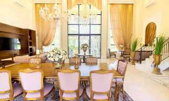 Imagem 5: Mansão mobiliada com 4 dormitórios e 5 vagas de garagem em Itapema