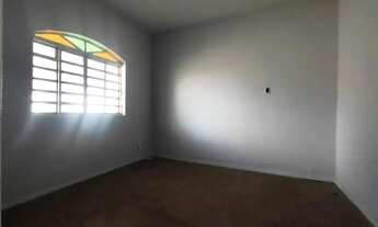 Imagem 6: CASA TÉRREA - SAGRADA FAMÍLIA - MG