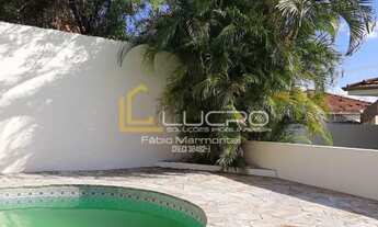 Imagem 2: Casa para venda em Bauru - Centro - 3 Quartos - Piscina