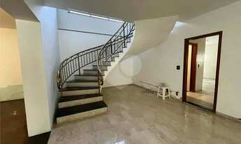 Imagem 6: Sobrado para aluguel e venda com 637 metros quadrados com 4 quartos