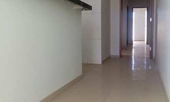 Imagem 2: Casa 3/4 sendo uma suíte,Em Lote 172 m²..Próximo Aeroporto.