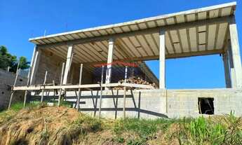 Imagem 4: Terreno com construção inacabada