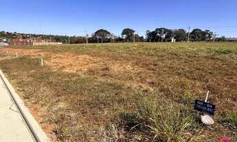 Imagem: Lote no Jardins Versalhes - 230m² em Aparecida