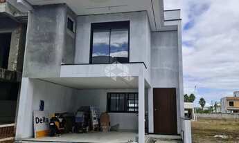 Imagem: Casa com 3 quartos/dormitórios no bairro