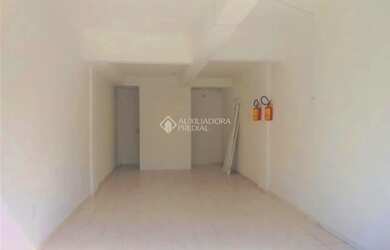 Imagem 2: Ponto Comercial/Loja à Venda no Bairro Santana com 33m² de Área Útil Disponível