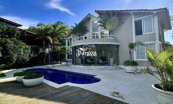 Imagem 2: Casa com 6 suítes a venda na Praia da Ferradura em Armação dos Búzios - RJ